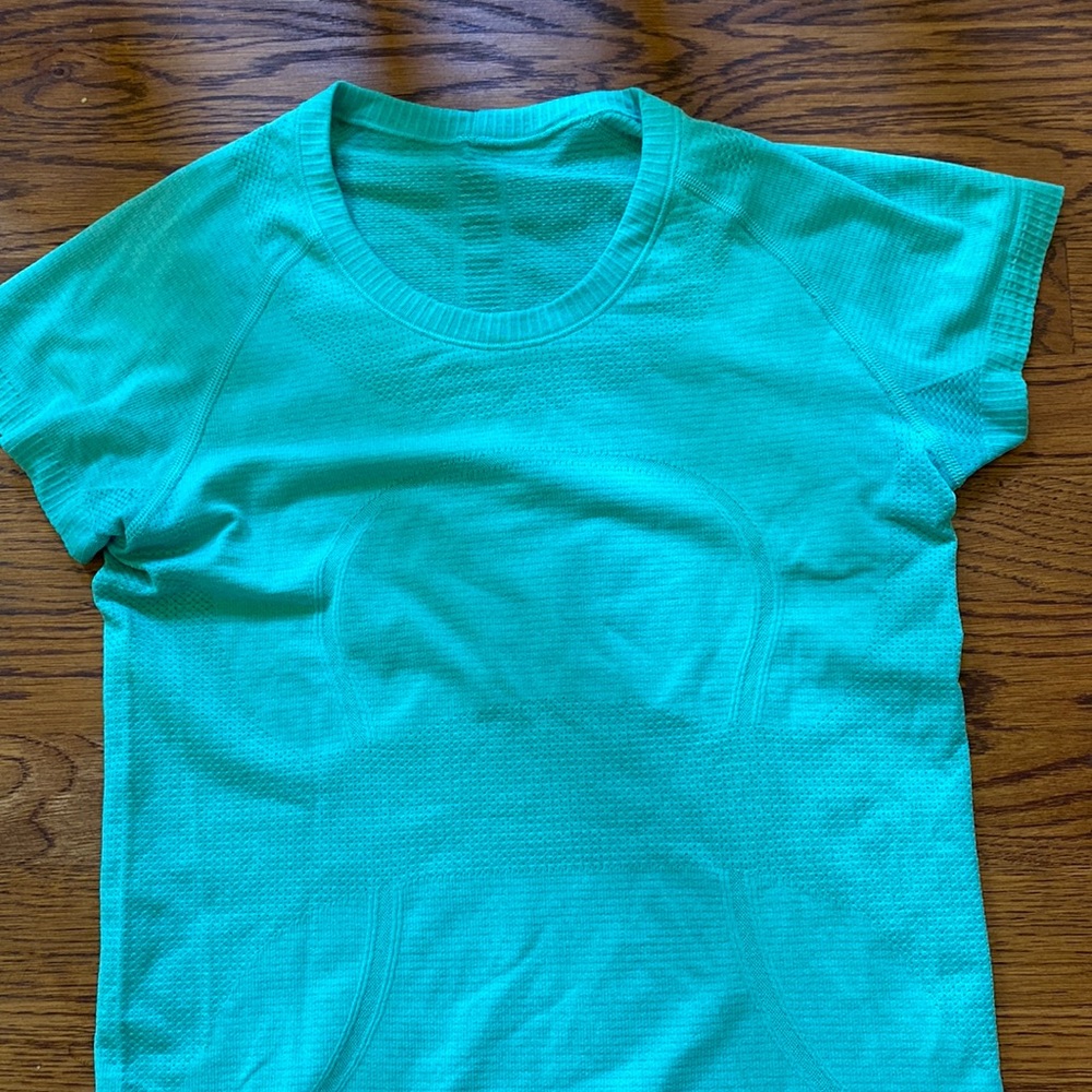 Lululemon swiftly tech